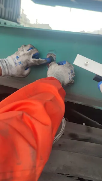 Marking the mounting position on the axle